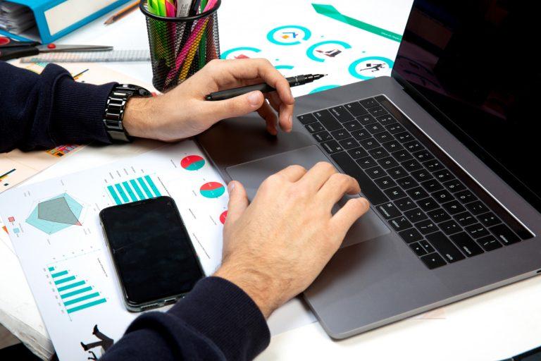 consultor de marketing digital